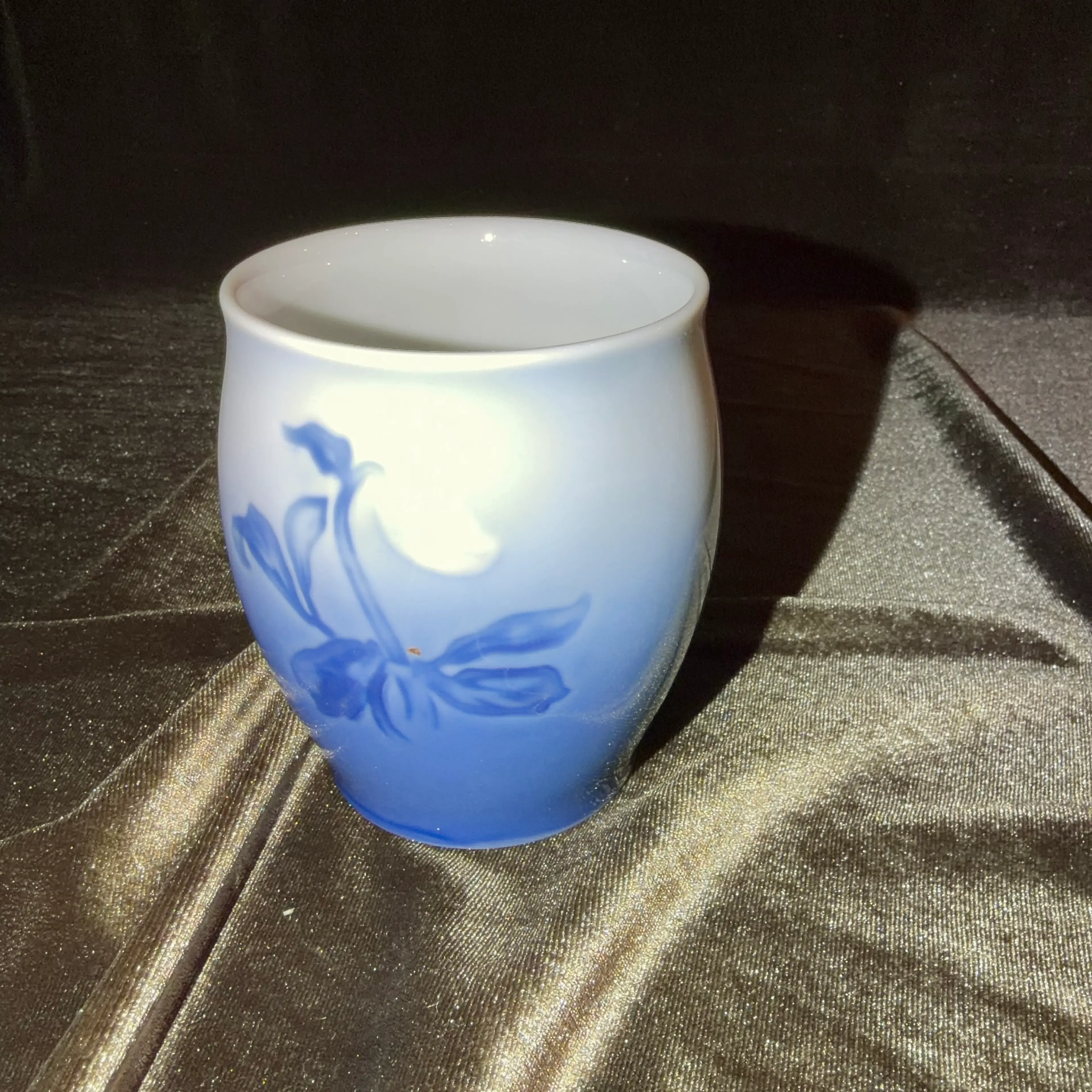 Image 2 of 7