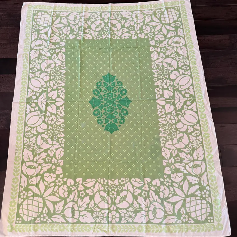 Vintage Green & White Linen Tablecloth Florals & Pineapple 51 X 64.5”