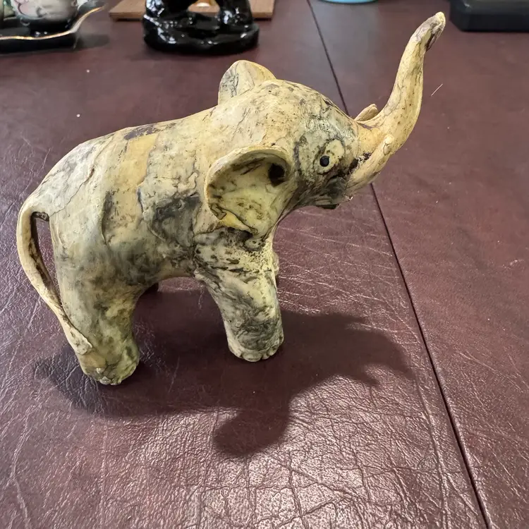 4.5” Long Souvenir Elephant Made From Crushed Oyster Shells