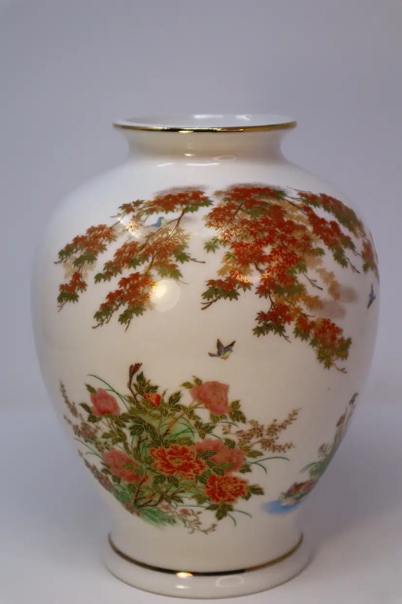Japanese Yamaji Vase with Birds and Florals and Gold Detail