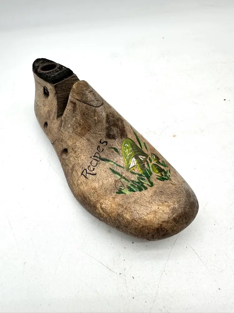 Vintage Cobbler Childs Wooden Upcycled Shoe Form Recipe Card Holder Mushrooms
