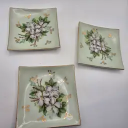 Vintage square Trinket Plates Floral design k-110