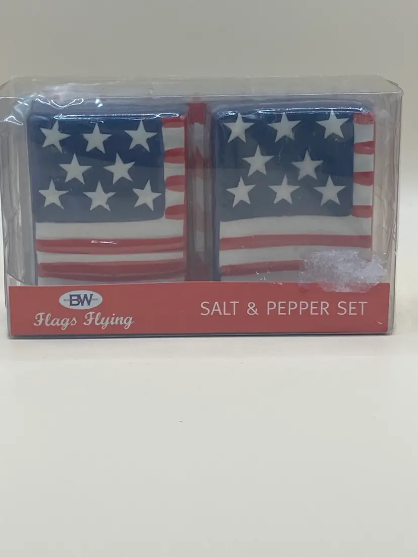 American Flag Salt And Pepper Set