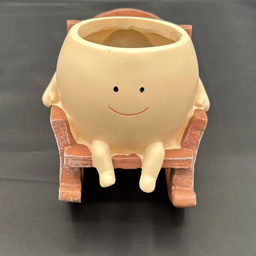 Planter- Happy Rocker