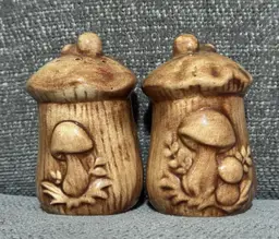 Vintage Mushroom S&P Shakers
