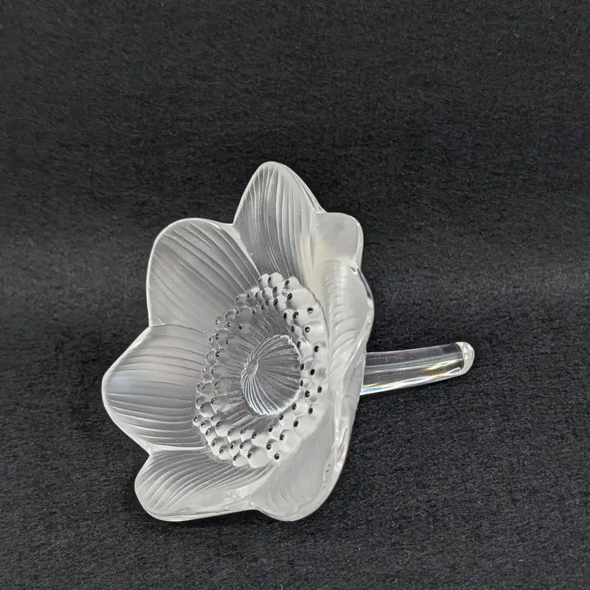 Vintage Lalique Crystal France Frosted Anemone Paperweight Sculpture Signed 4"