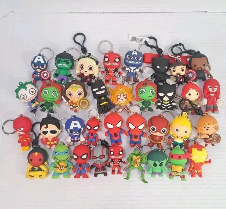 Lot of 35 3D Figural Keychain Bag Clips Marvel DC TMNT Sonic He-Man