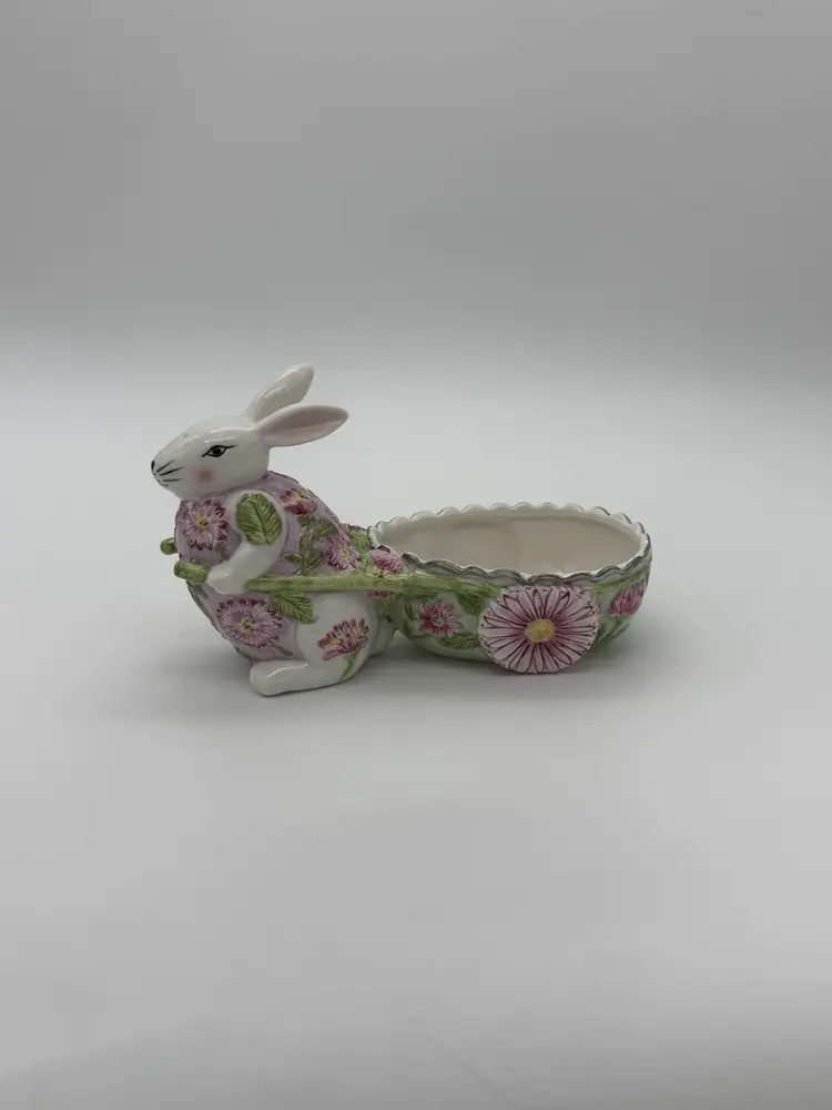 Villeroy & Boch 1748 Easter Fantasy Bunny With Daisy Cart Wagon Candy Bowl