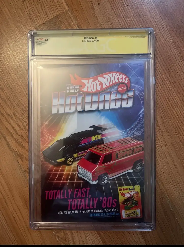 Batman 1 CGC 9.4 SIGNED by Capullo And Snyder