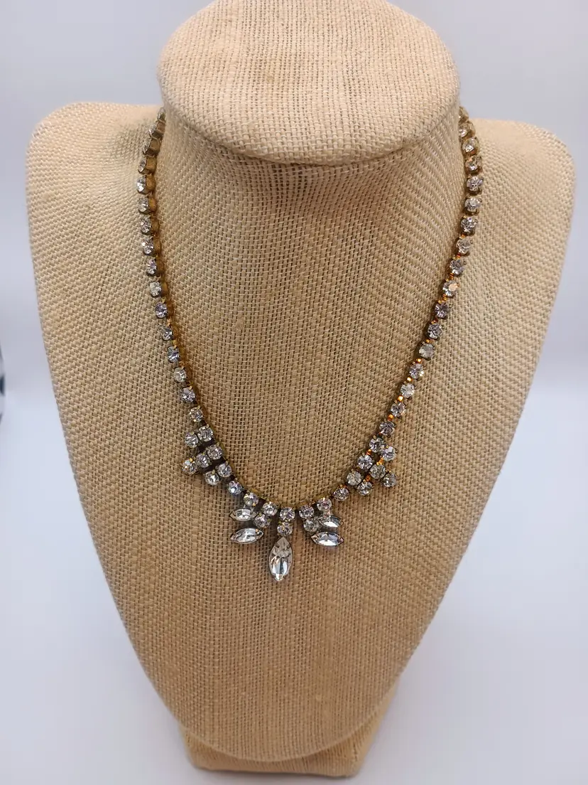 Vintage 1950s clear rhinestone gold tone necklace