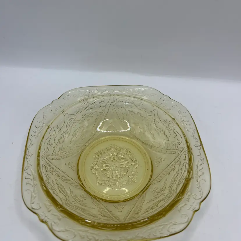 Vtg Yellow Depression Bowl 5”