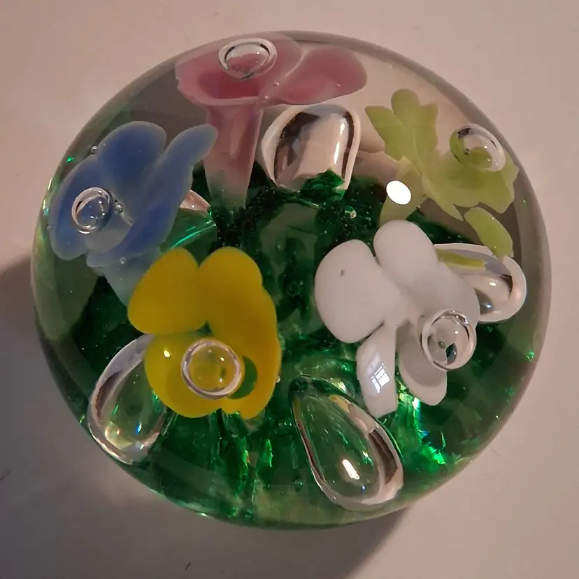 Vintage Signed Joe Rice, Controlled Bubble, Pastel Flowers Paperweight