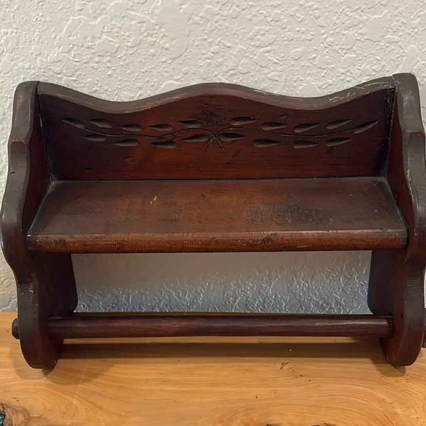 Wood Wall Mounted Rack w Pole For Paper Towels 13.5"