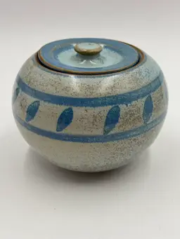 Kamini Greece Studio Pottery Blue And Sand Glaze Round Lidded Bowl Sugar Dish
