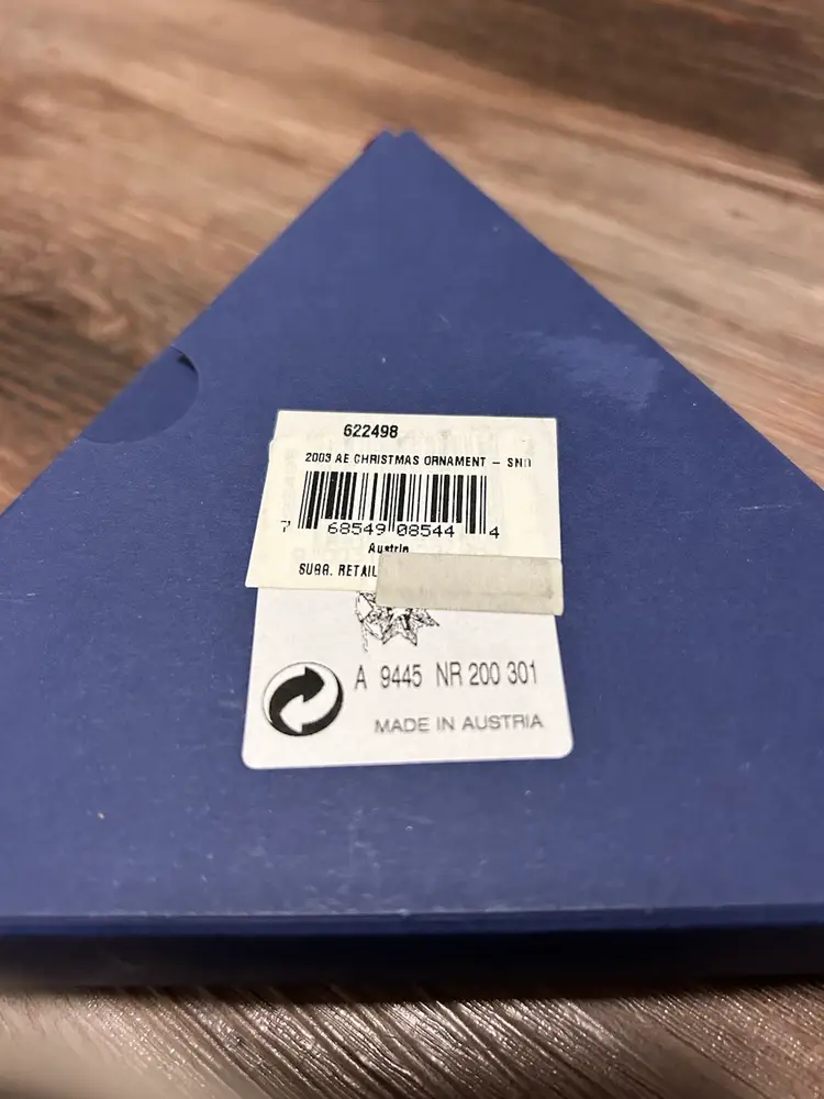 Very rare 2003 Swarovski Christmas snowflake ornament. All original packaging a beautiful gem for your tree.  Or a great way to celebrate the significance of 2003 = a birth of a child, marriage, graduation.