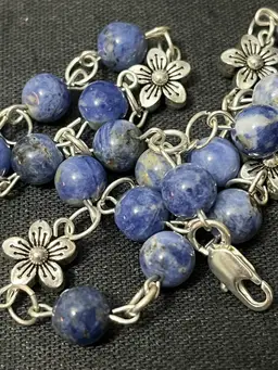 Sodalite Floral Silvertone Necklace 17”