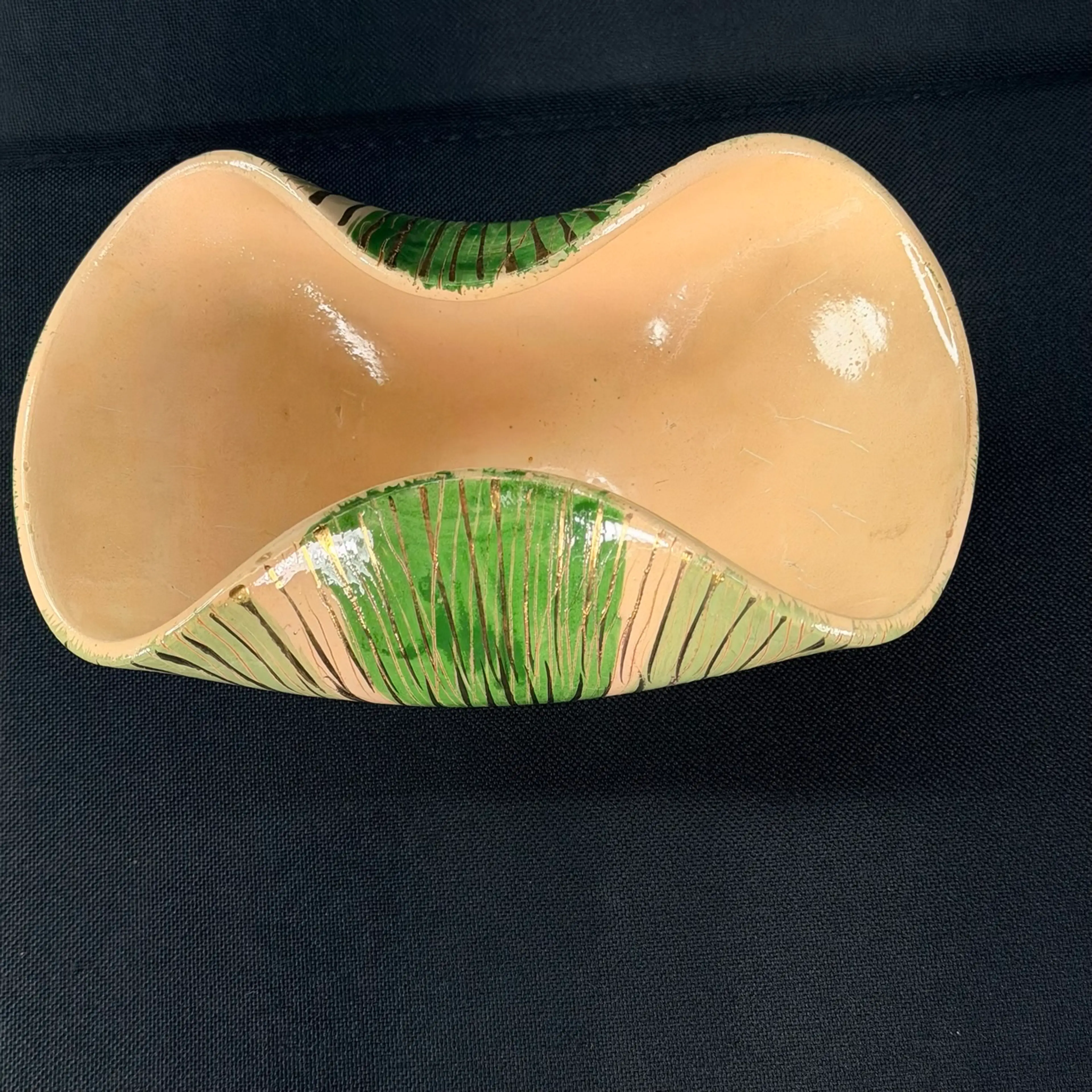 Image 2 of 7