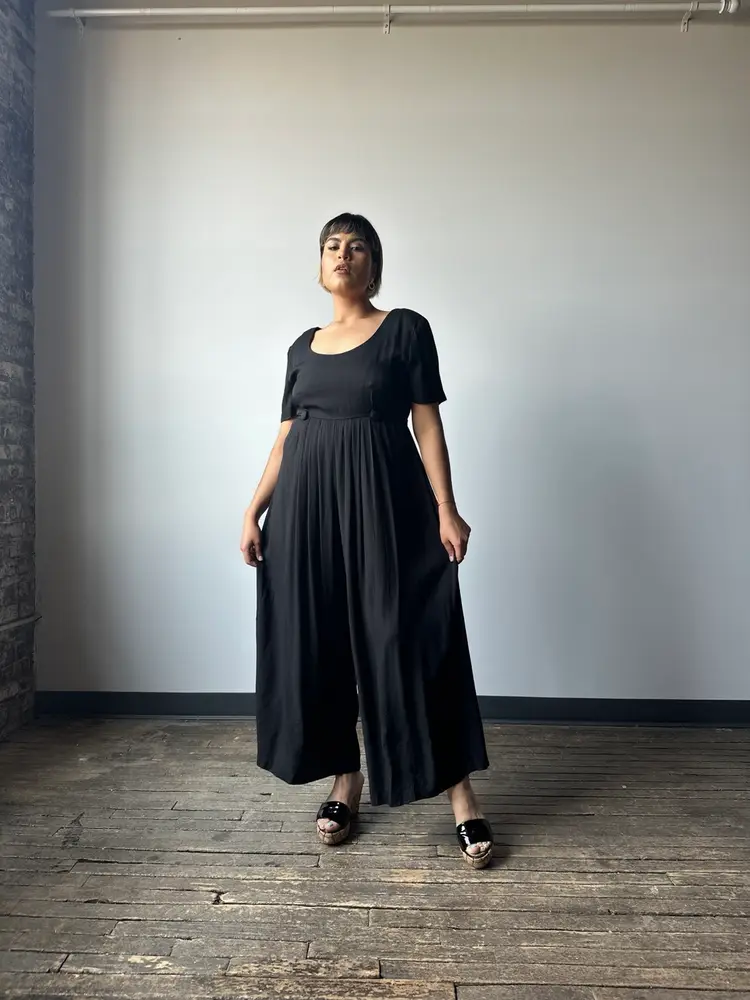 BLACK WIDE LEG JUMPSUIT