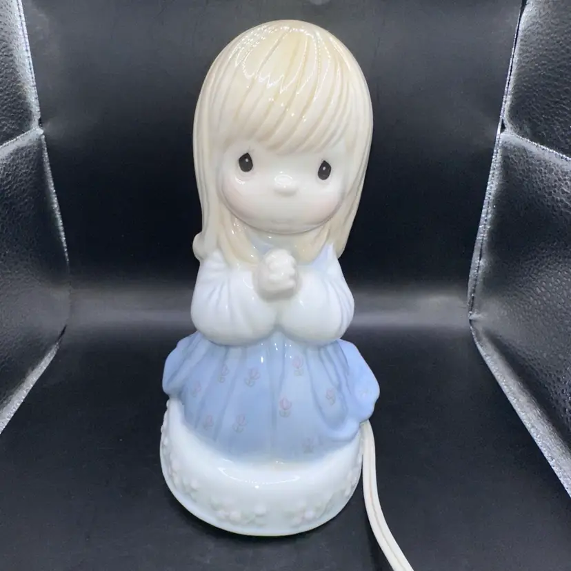 Vintage 1990 Enesco Precious Moments "O Worship the Lord" Praying Girl Nightlight 