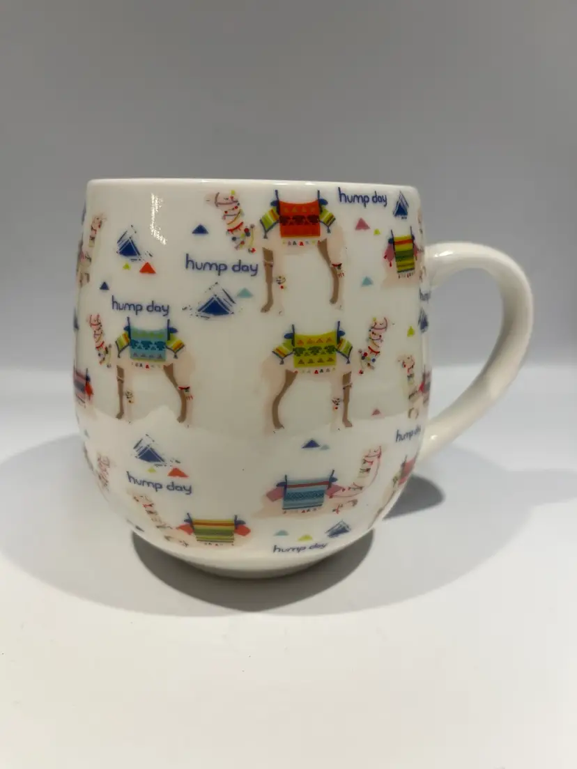 Pfaltzgraff "Hump Day" Camel Mug- 18 Oz. Tag- 4”