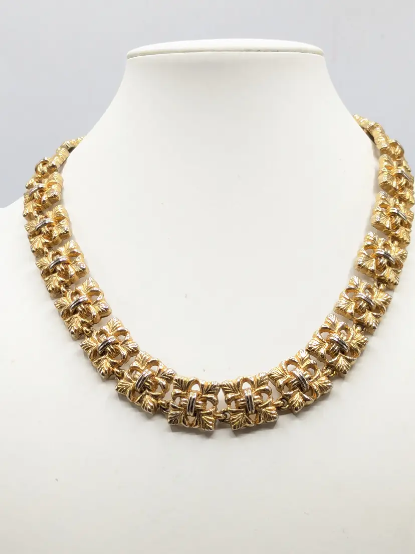 Vintage Gold Tone Floral Link Necklace Jewelry