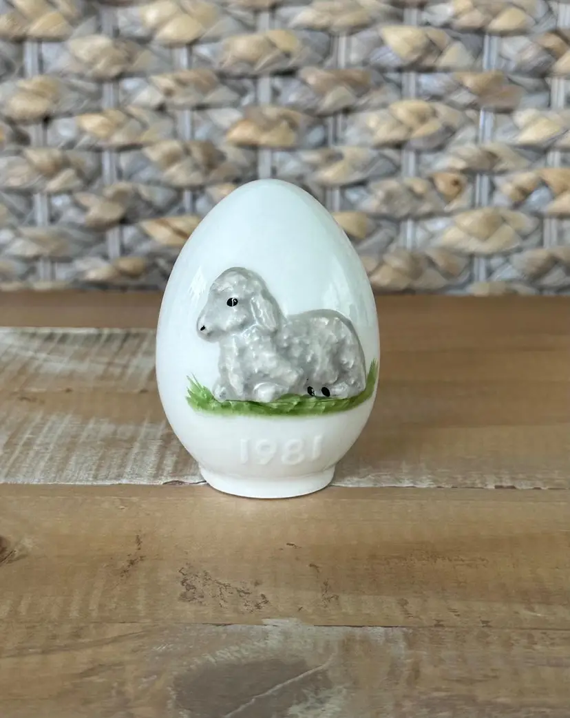Vintage Goebel 1981 Porcelain Egg Lamb West Germany Annual Easter 4th Edition