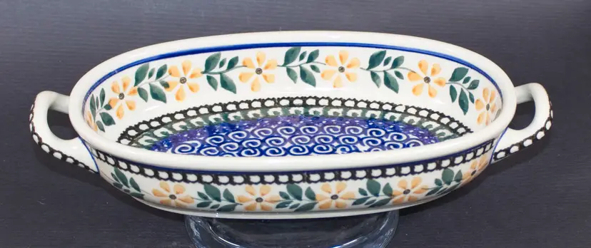 Polish Boleslawiec Pottery Oval Baker Tray with Handles Hand Made Floral Pattern