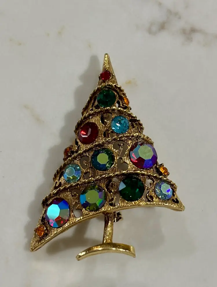 Vintage Weiss Christmas Tree Brooch – Multicolor Rhinestones – Gold Tone – Excellent Condition