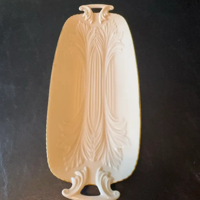 015. Spring Garden Collection Gold
by LENOX - Celery