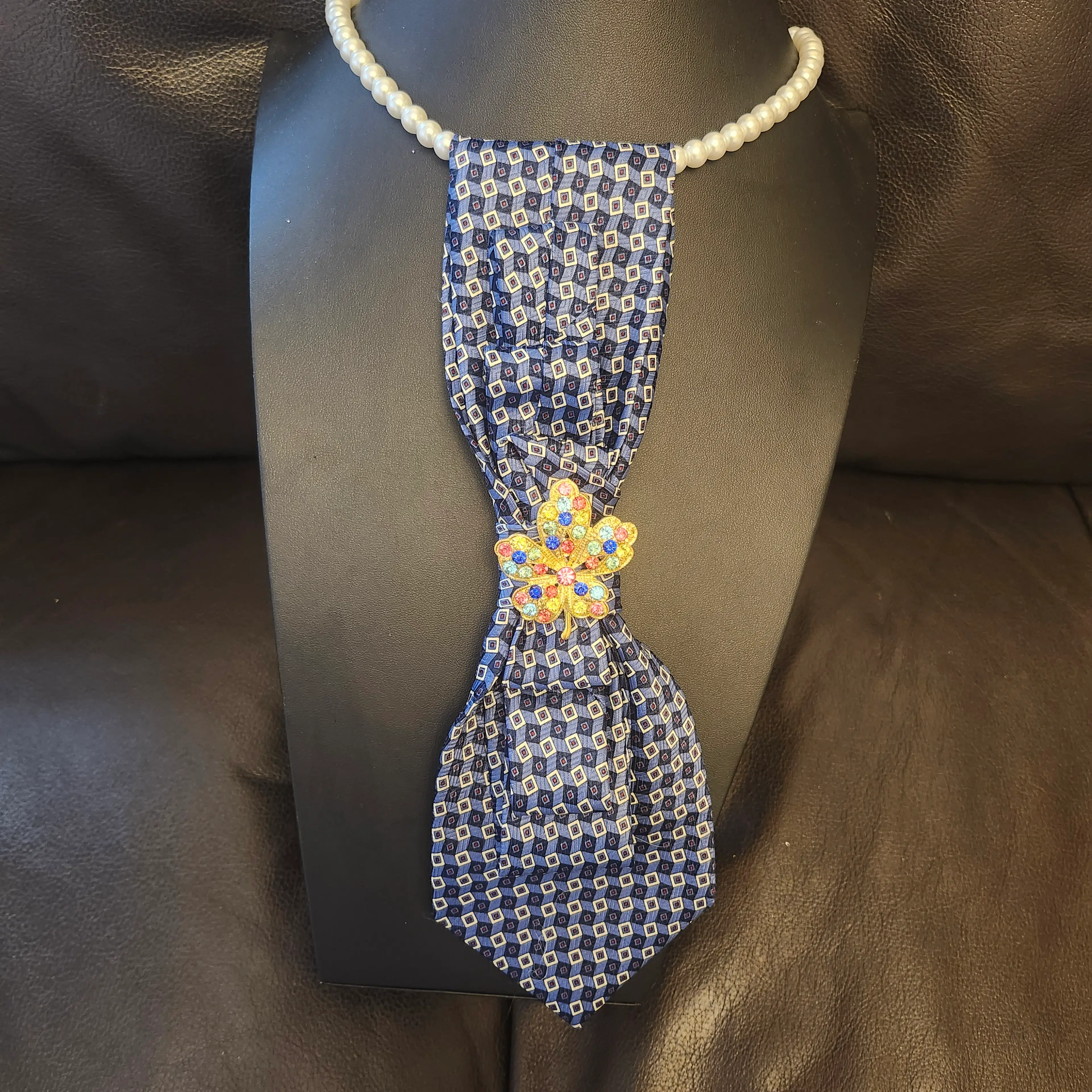 Image 2 of 4