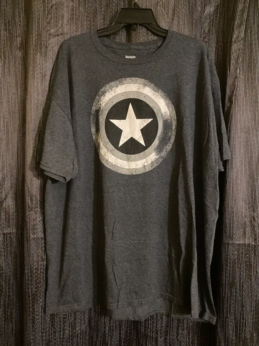 Marvel Men's Size 2XL Gray Captain America Shield Short Sleeve T-Shirt