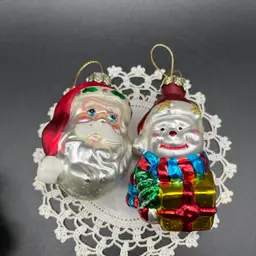 Vintage Thomas Pacconi Set of 2 Christmas Ornaments 2002   3” - 3.5” tall