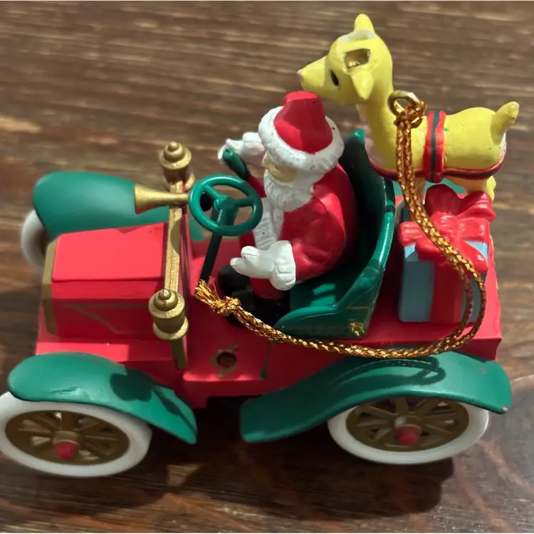 Vintage National Rennoc 1991 Santa Claus in an old Jalopy Christmas Ornament