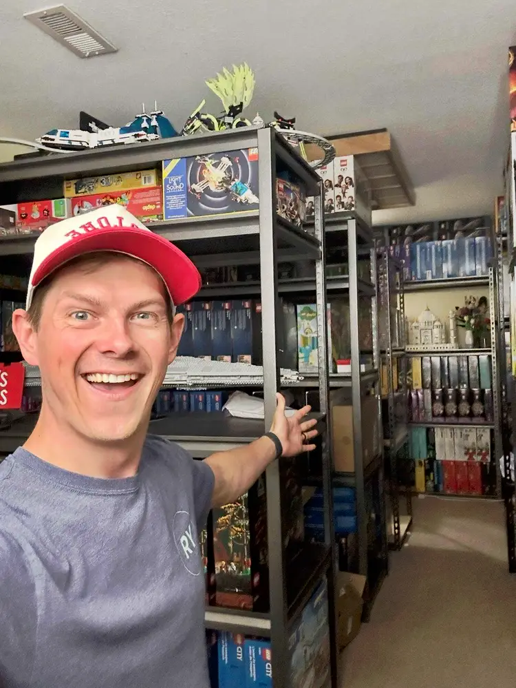 POP UP LEGO live sale! 