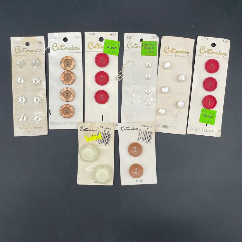 Lot Of 8 Costumakers Vintage Cards Of Buttons