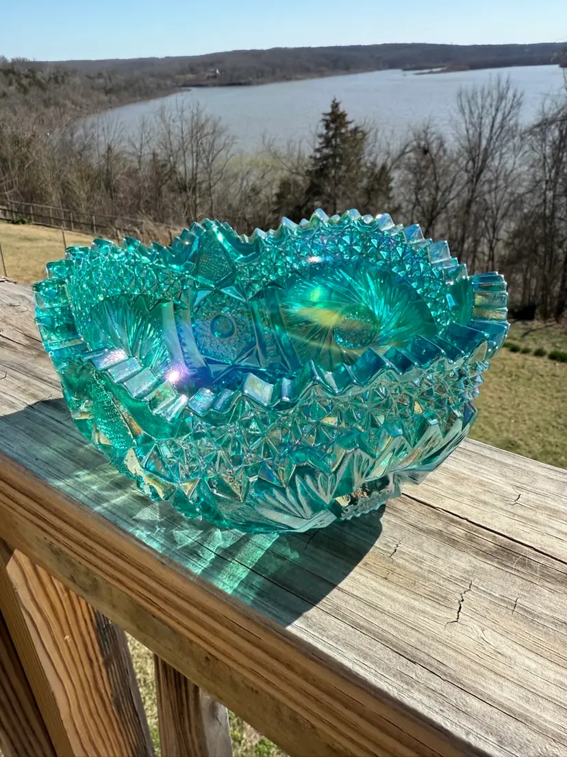 LE Smith Carnival Glass Bowl Teal Blue Stars & Comets Pattern Sawtooth Edge Mid Century Glass Starburst Serving Bowl