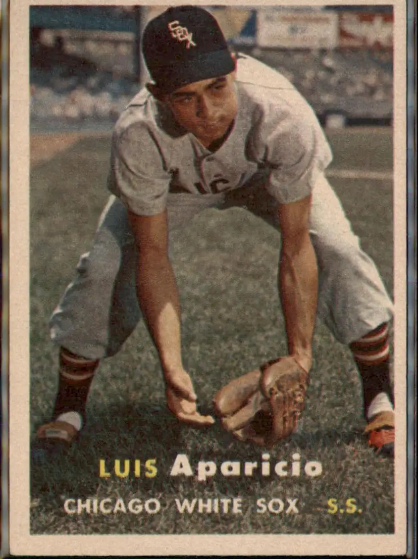 1957 Topps #7 Luis Aparicio - ( pk1 ) - Chicago White Sox