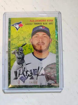 Topps 2023 Chrome Platinum Green Wave Refractor Alejandro Kirk