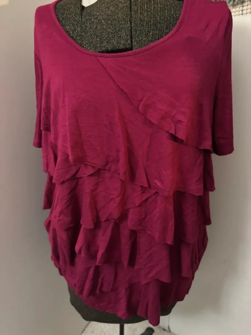 Leebe 2X Women's Short Sleeve Solid Ruffle Blouse..1B-14