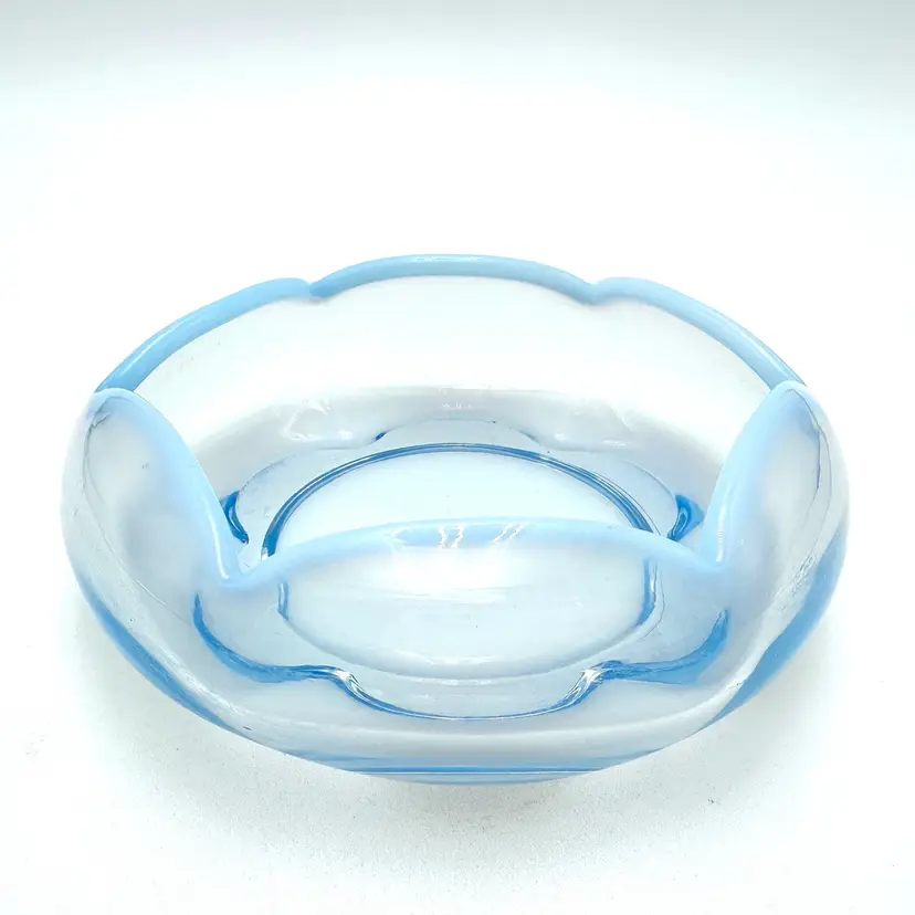 Duncan Miller Canterbury Blue Opalescent Glass Bowl 6.5”Dx2”H