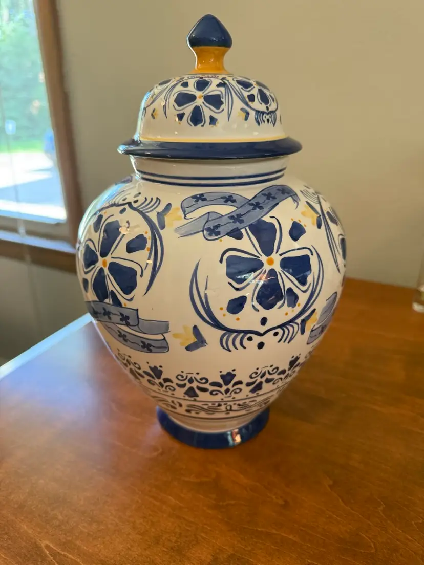 ☀️12-1/2” H x 8” W Vintage Blue And White Ginger Cookie Jar