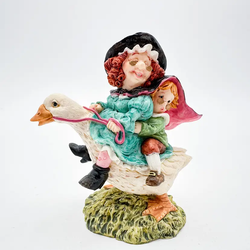 Magic Wishes "Old Mother Goose" Figurine 1995 Ganz Original Box Resin 3" x 2" x 3.5" B25
