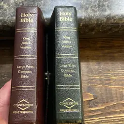 #05 Small Compact Bibles