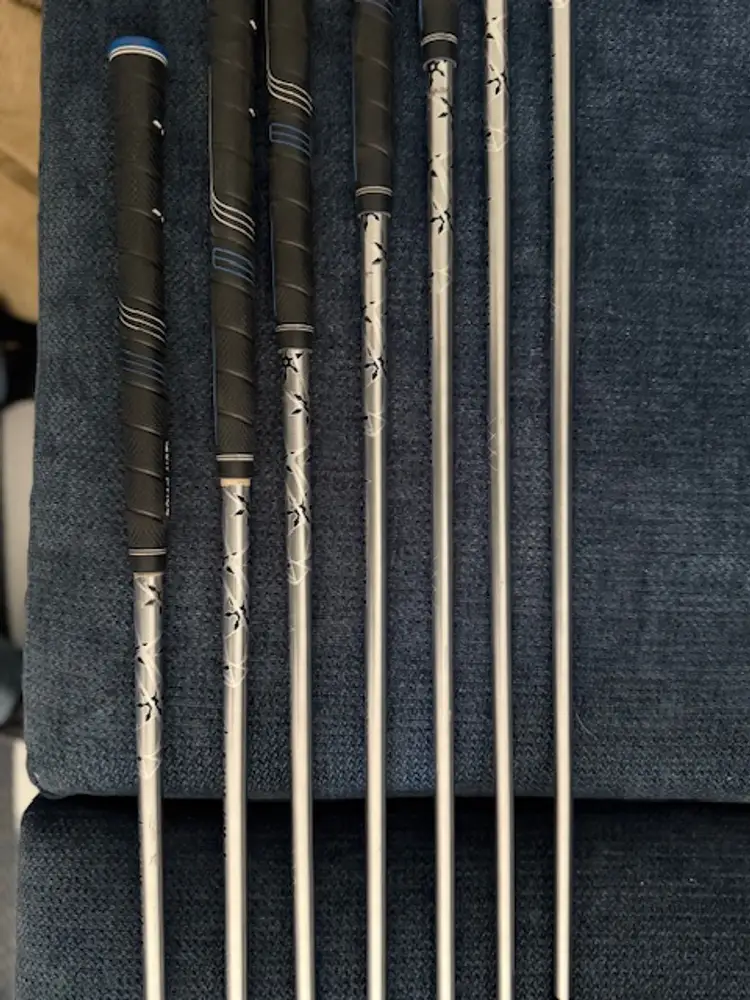 #01 Titleist T400 6-PW, 43 degree, and 49 degree (7 irons) - MOTIVATED SELLER