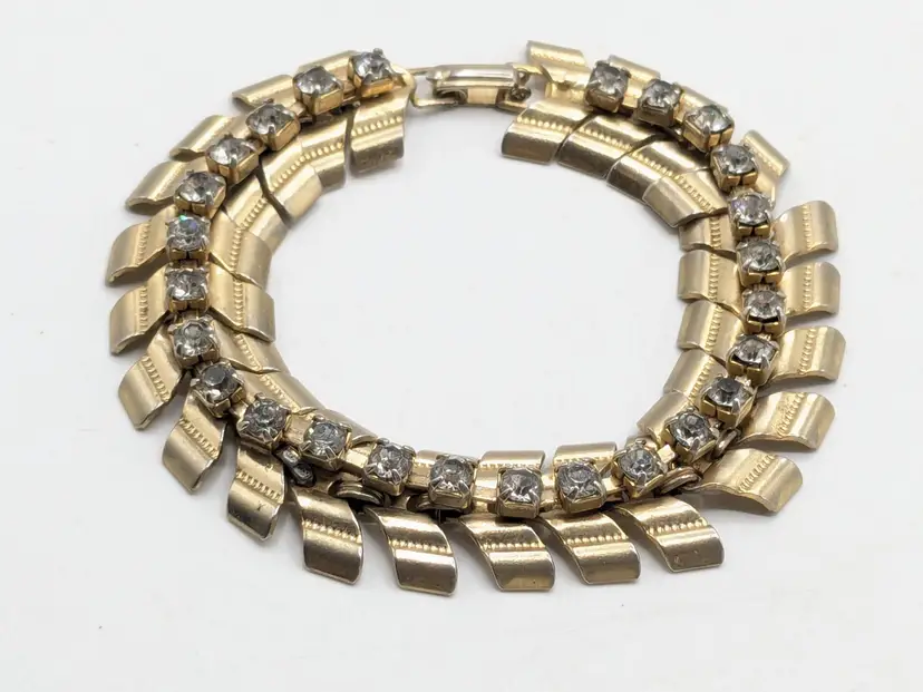 Vintage Chevron Shape Gold Tone Rhinestone Bracelet