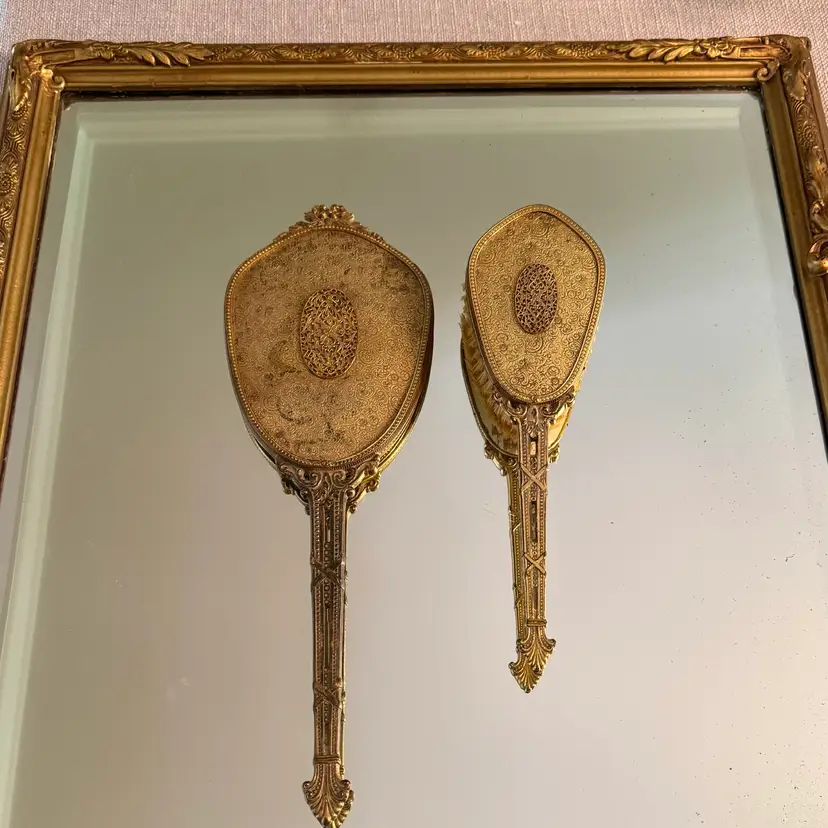 🎀 Vtg Gold-Plated Vanity Set