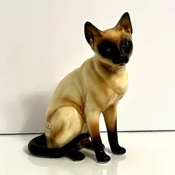 Vintage Norcrest Siamese Cat figurine 5.25" Japan Hand Decorated