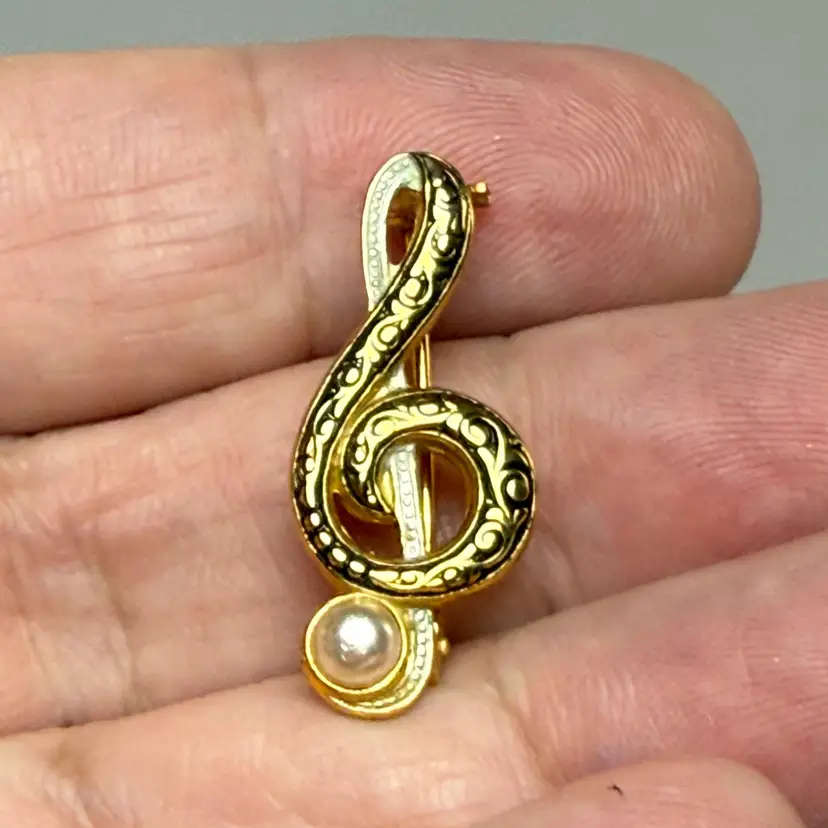 Vintage Damascene Brooch Pin Black Gold Treble Clef Musical Note Faux Pearl Mini