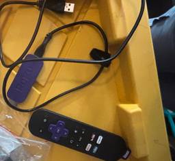 ROKU REMOTE WITH USB CABLE