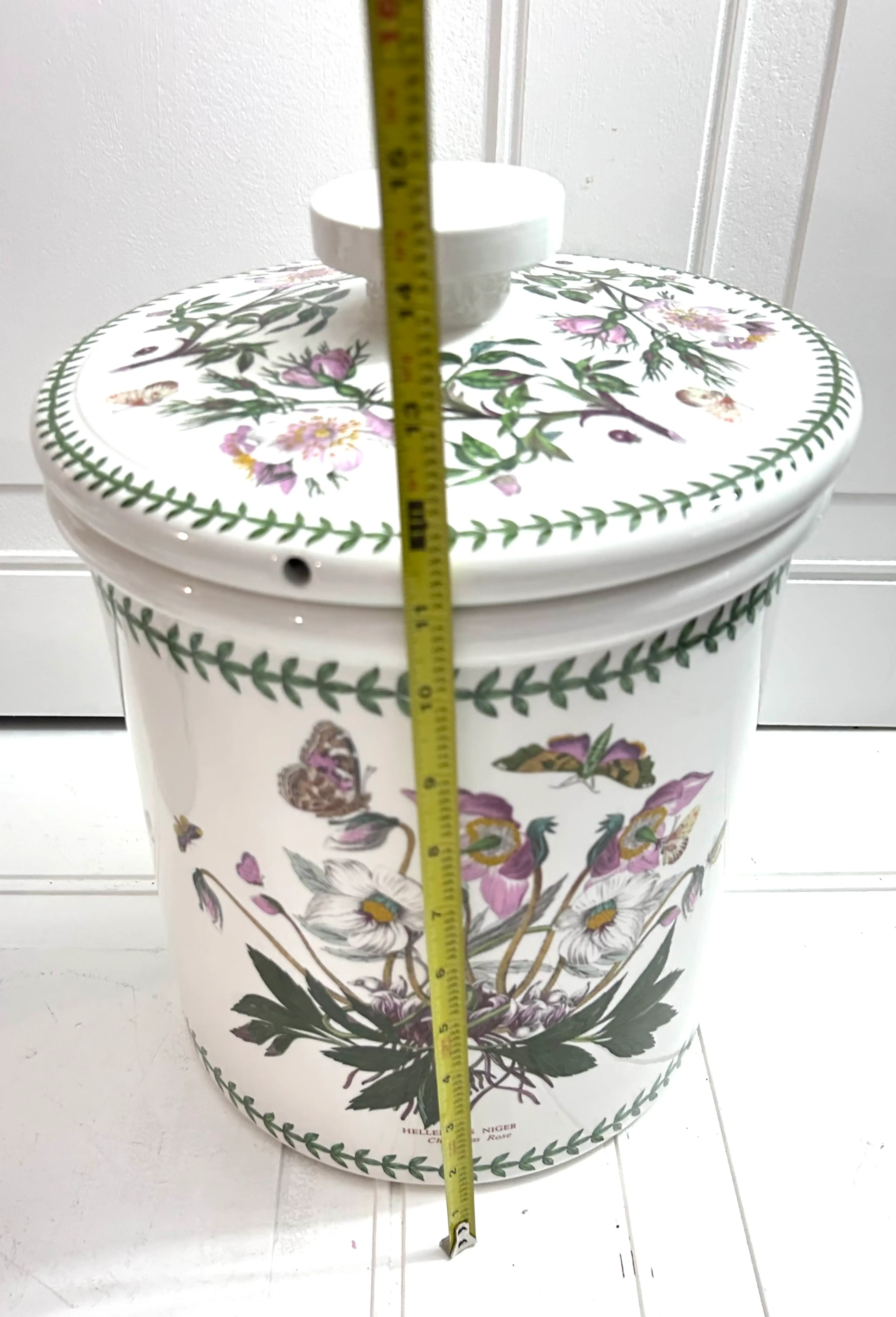 Image 3 of 12